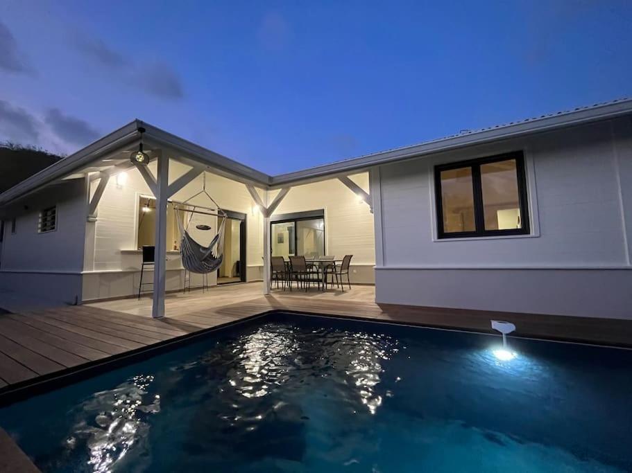 Superbe Villa Avec Piscine Et Proche Mer Au Diamant - 3 Chambres Et Salles De Bain Le Diamant Ngoại thất bức ảnh