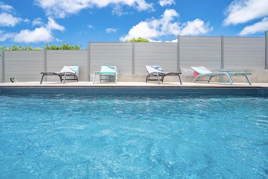 Superbe Villa Avec Piscine Et Proche Mer Au Diamant - 3 Chambres Et Salles De Bain Le Diamant Ngoại thất bức ảnh
